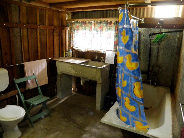 mount royal bunkhouse bathroom