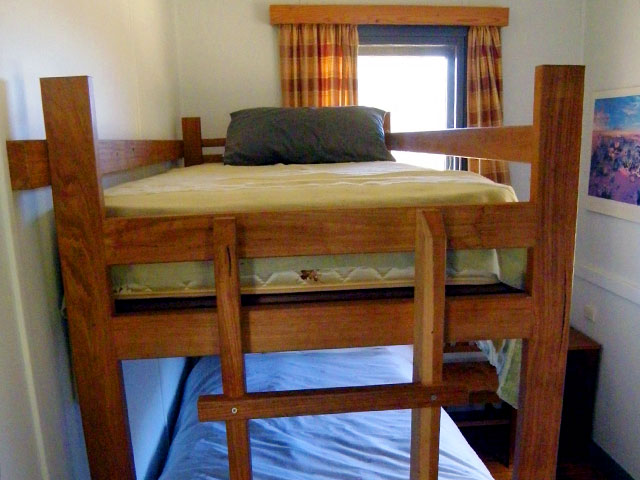 callicoma hill eco-cabins bedroom